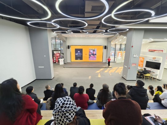 破局獲客困境 這堂AI賦能直播實戰課干貨滿滿.jpg